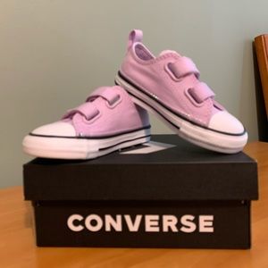 Lilac converse